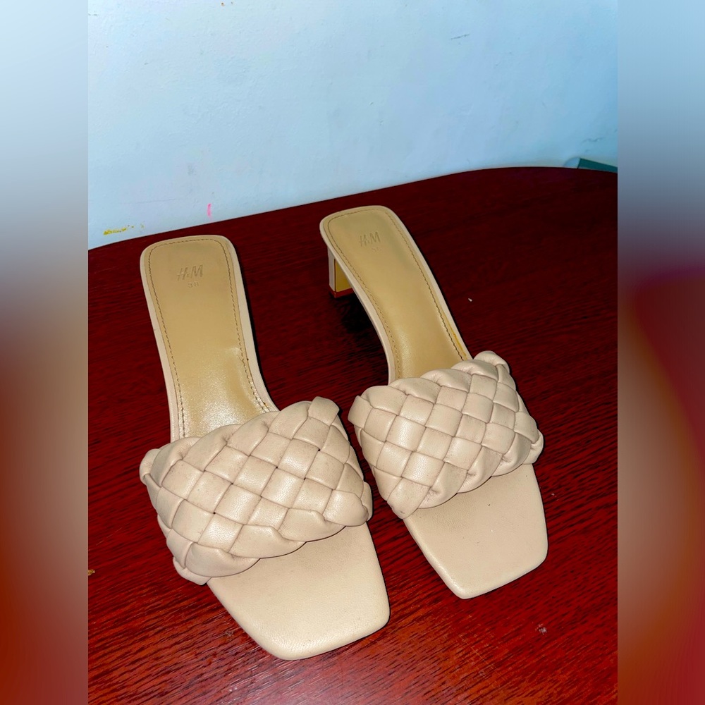 H&M low sandals